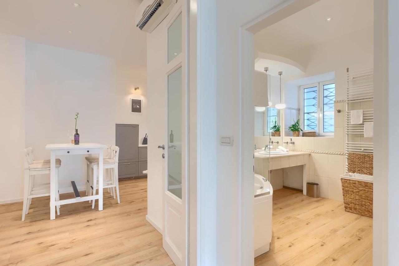 Calafati Apartment With Free Private Parking Rijeka Buitenkant foto