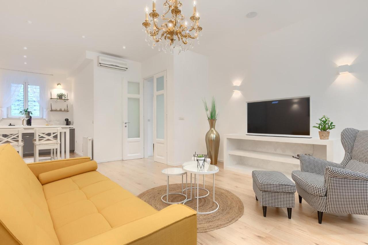 Calafati Apartment With Free Private Parking Rijeka Buitenkant foto