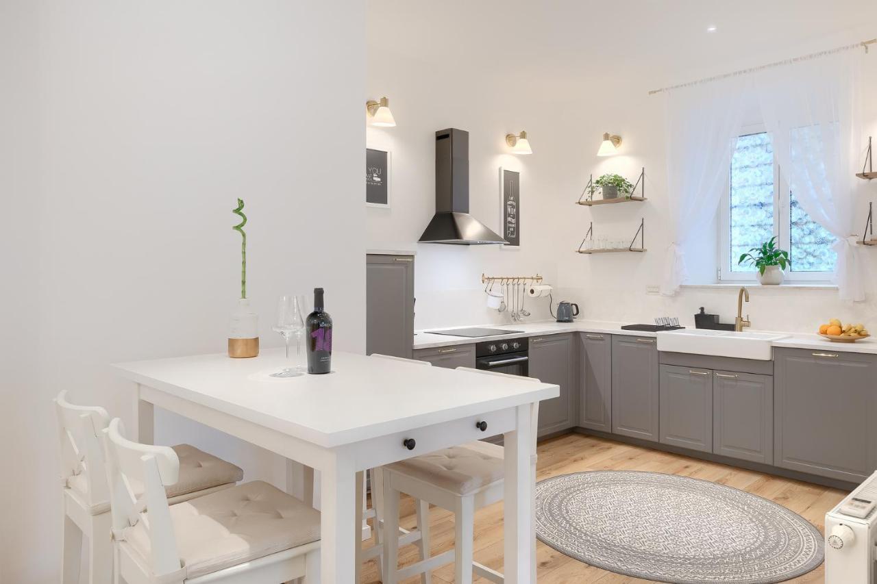 Calafati Apartment With Free Private Parking Rijeka Buitenkant foto