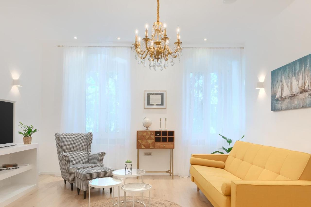 Calafati Apartment With Free Private Parking Rijeka Buitenkant foto